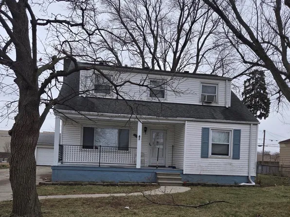 20010 Voiland St, Roseville, MI 48066