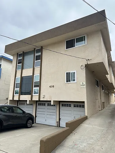 416 N Broadway Photo 1