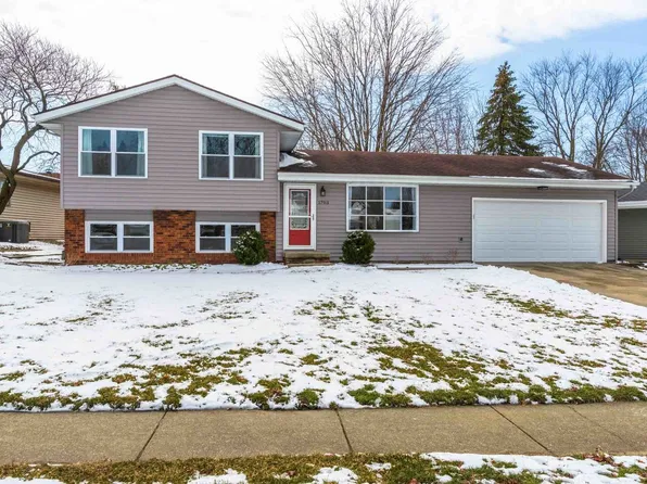 1703 Cook Dr, Normal, IL 61761