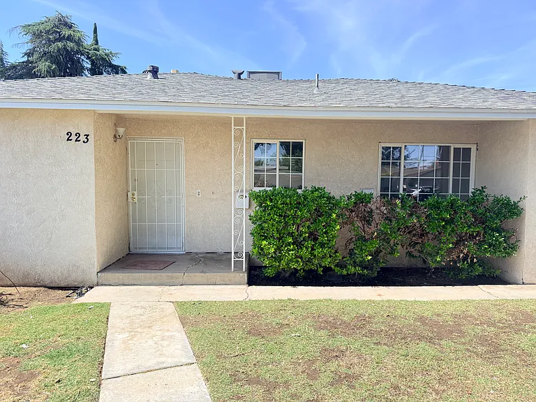 223 E Robinson Ave — Photo 37