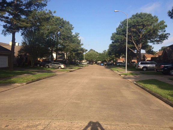 5th image of 18015 Berry Branch Dr