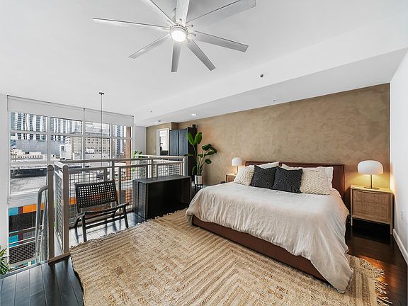 5th image of 253 NE 2nd Street #611