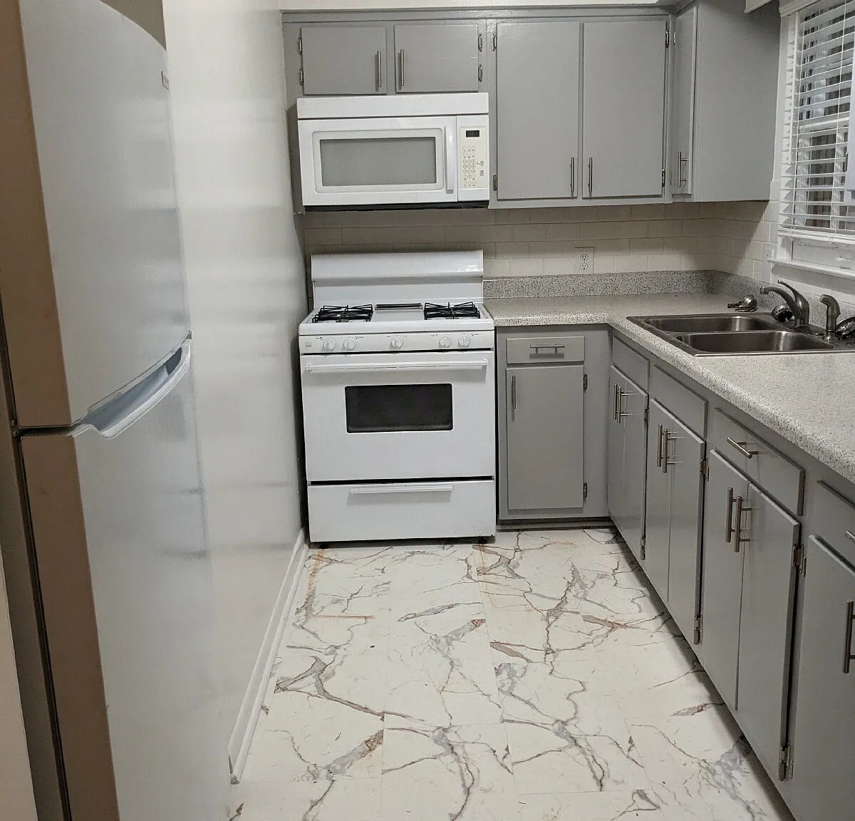 1 bed, 1.0 bath, $1,295 — Photo 3