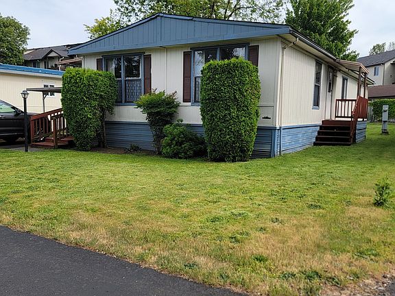 2nd image of 5404 NE 121st Ave Unit 24