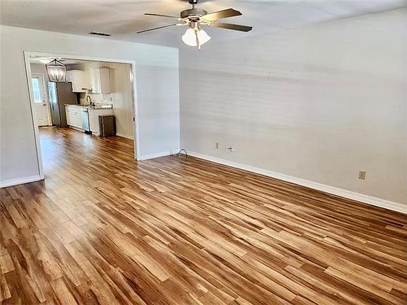 4th image of 518 Ramon St