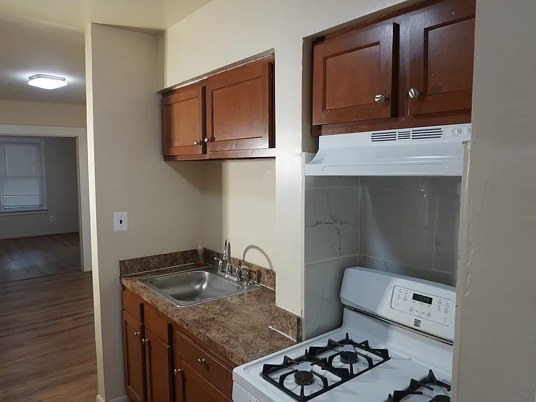 217 Center St — Photo 14