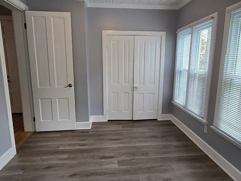212 Oak St #1 — Photo 13