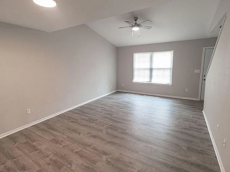 5211 Currituck Ln — Photo 6