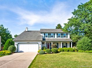 1085 Winnebago Trl, Batavia, IL 60510