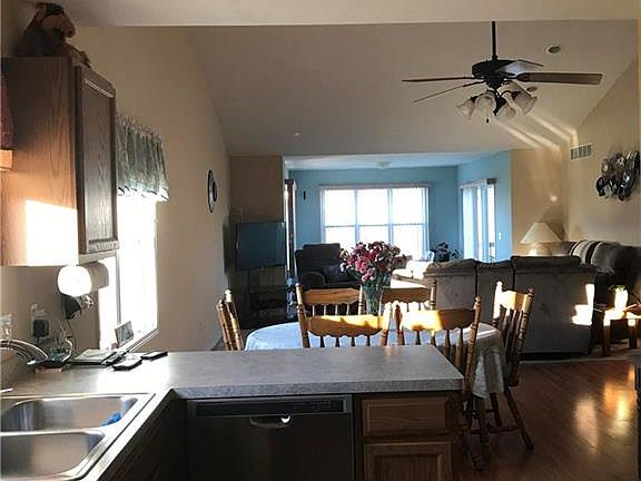 3rd image of 6200 Holly Creek Dr