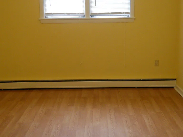 18 Middle St #3 — Photo 4
