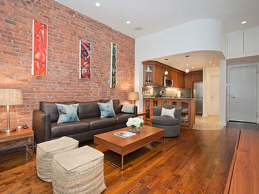 Sold by Sotheby's International Realty | media 1