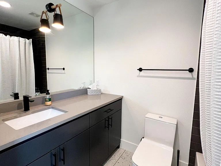 3406 E 17th St #14 — Photo 7