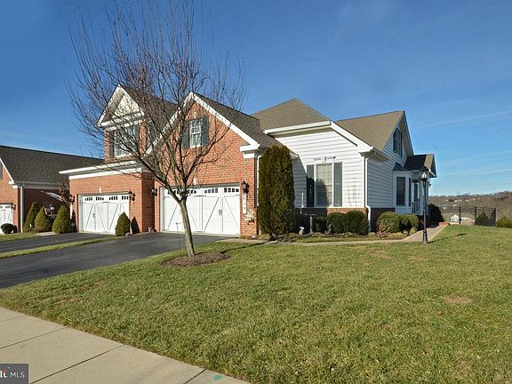 2nd image of 808 Dominion Dr