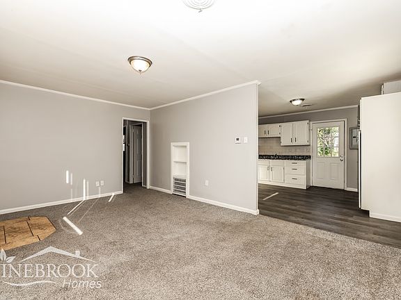 4th image of 81 Rowland Dr