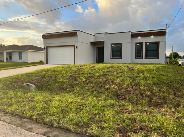 2802 30th St SW, Lehigh Acres, FL 33976