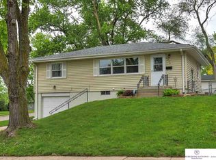 6324 Fort St, Omaha, NE 68104