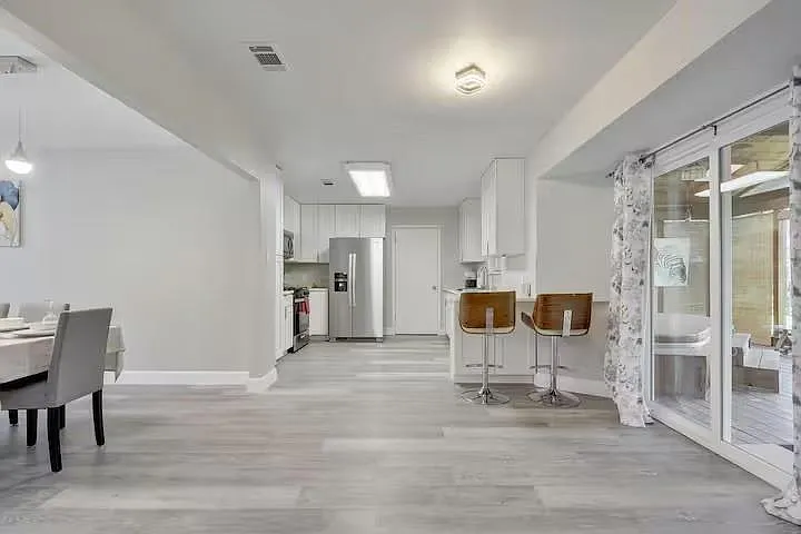 2700 Kerrybrook Ln — Photo 9