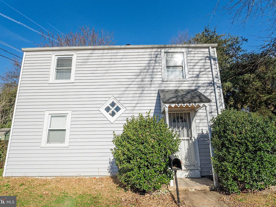 1st image of 2409 Greeley Pl