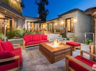 2540 N Hargrave Dr, Los Angeles, CA 90068