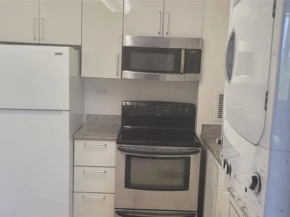 1402 Piikoi St APT 502, Honolulu, HI 96822