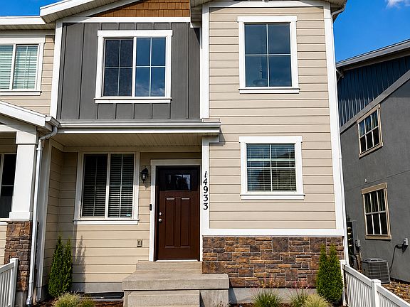 2nd image of 14933 S Thunder Horse Ln W #194