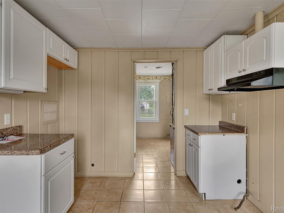 4901 Pointe Tremble Rd, photo 11