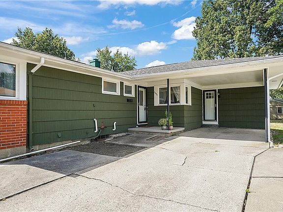 2nd image of 2086 Parker Blvd