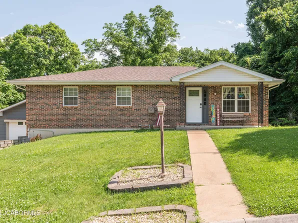 1756 Roberts St, Holts Summit, MO 65043