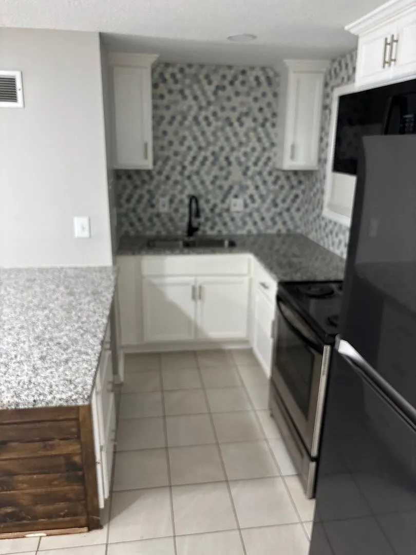 1805 & 1807 Brookside Ave — Photo 1