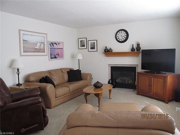 4th image of 962 Ridgecrest Dr