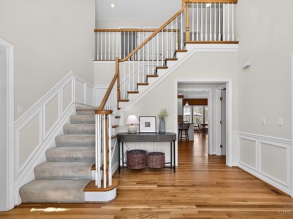 5th image of 1308 Woodlake Ct