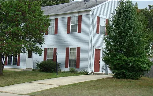 800 Indian Head Ave Photo 1