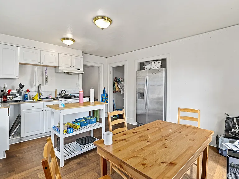 5046 19th Ave NE #U — Photo 2