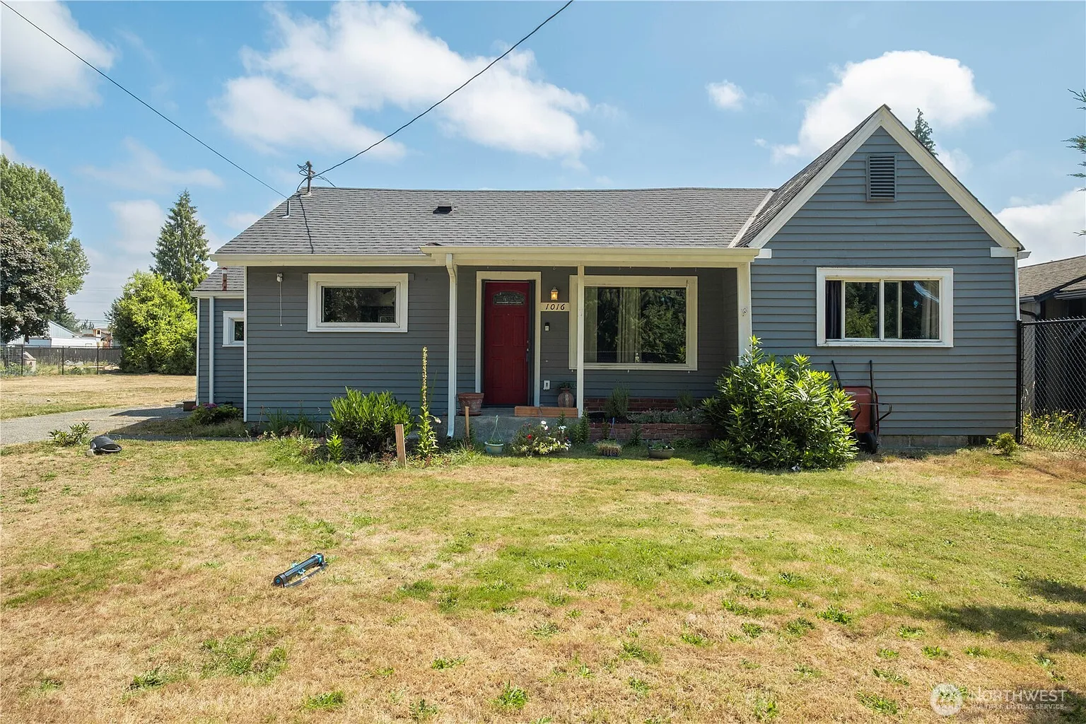 1016 Ash Avenue photo 1