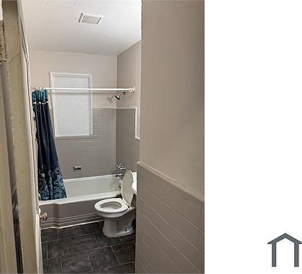 2nd image of 7 S Harvey Ave