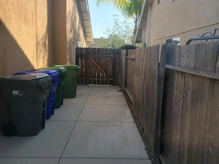 2705 Norma St — Photo 8