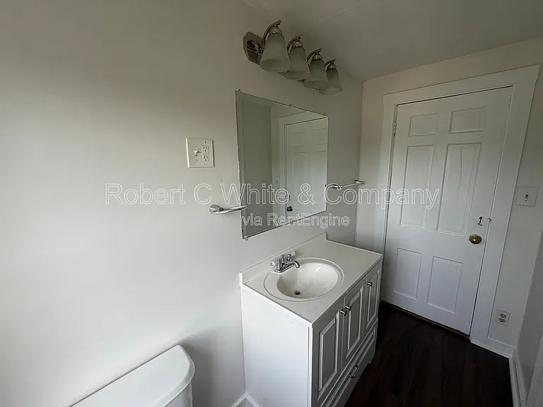 202 Main St #C — Photo 16