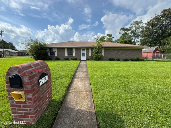 15708 Orleans Dr, Biloxi, MS 39532