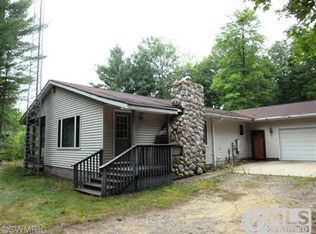 10031 S Riverbend Dr, Baldwin, MI 49304