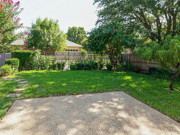 145 Hearthwood Dr — Photo 21