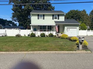 159 Bergen St, Port Jefferson Station, NY 11776