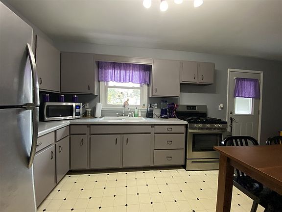 5th image of 2618 W 9th St