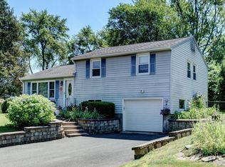 129 Overlook Rd, South Windsor, CT 06074