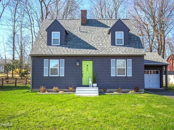32 Grace Ter, Pittsfield, MA 01201