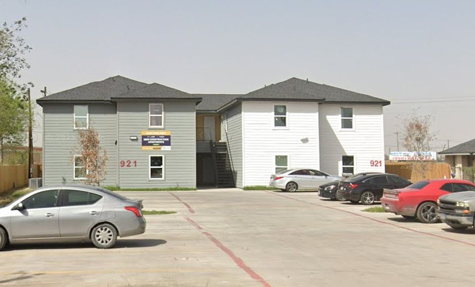 1st image of 921 Jay Ave #6