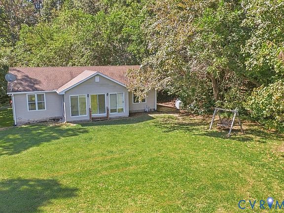 4th image of 1563 Sunken Meadow Rd
