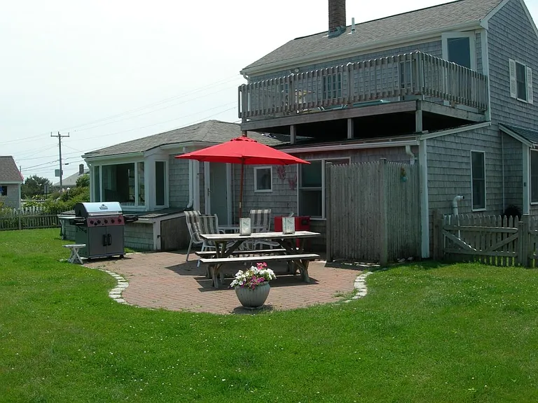 1116 Craigville Beach Rd — Photo 4