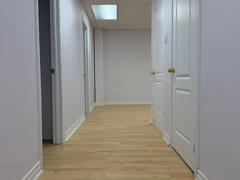 55 Fortune Cres #BASEMENT — Photo 10