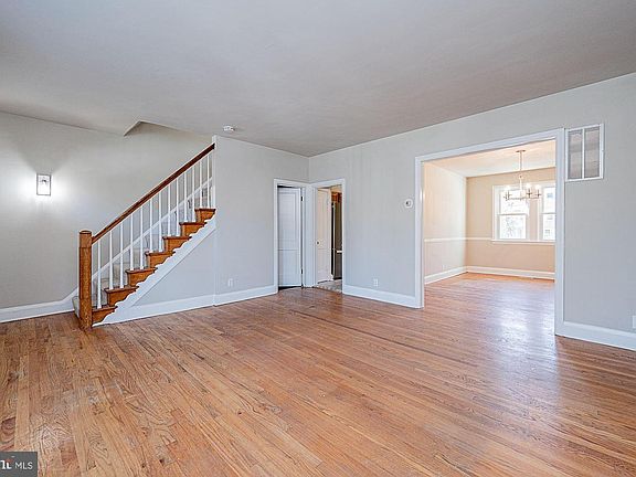 5th image of 104 N Symington Ave